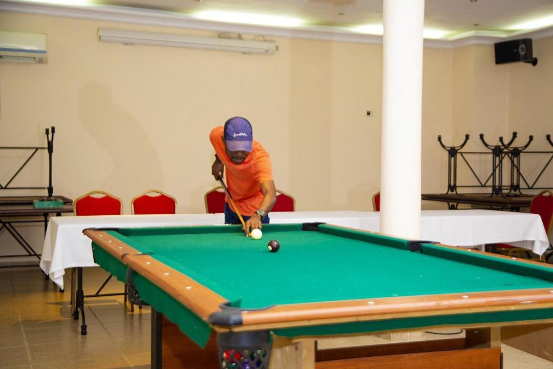 Cypa Hotel Abidjan Kültér fotó