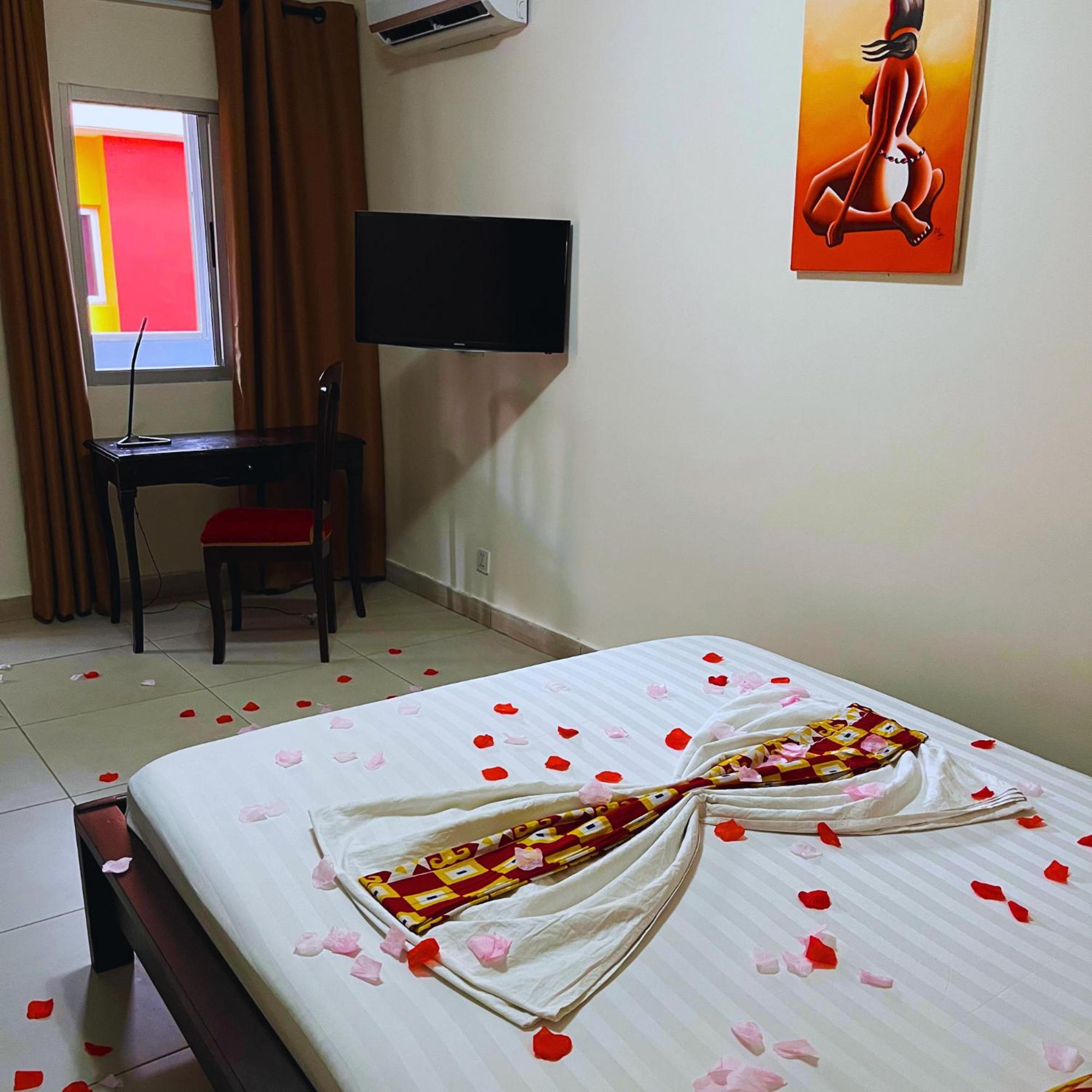 Cypa Hotel Abidjan Kültér fotó
