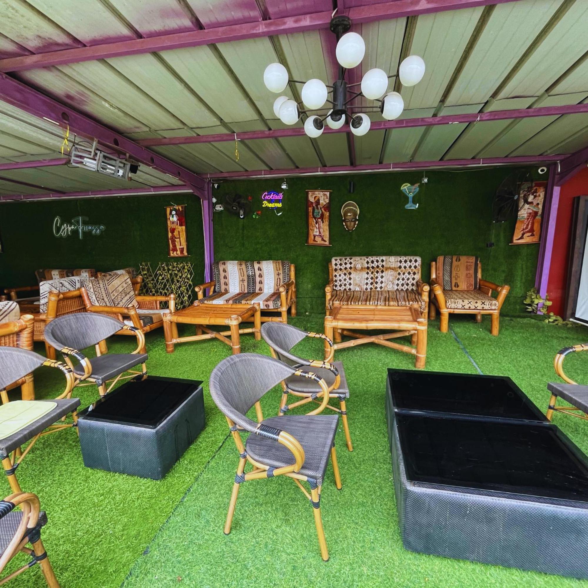 Cypa Hotel Abidjan Kültér fotó