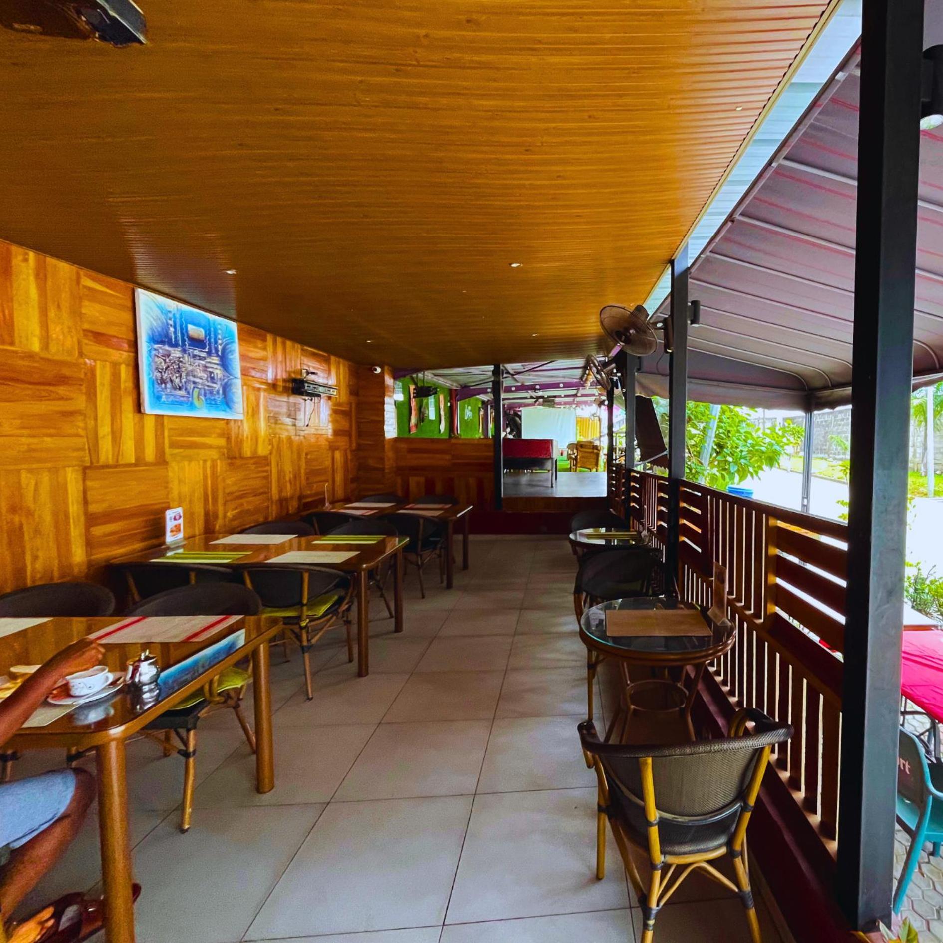 Cypa Hotel Abidjan Kültér fotó