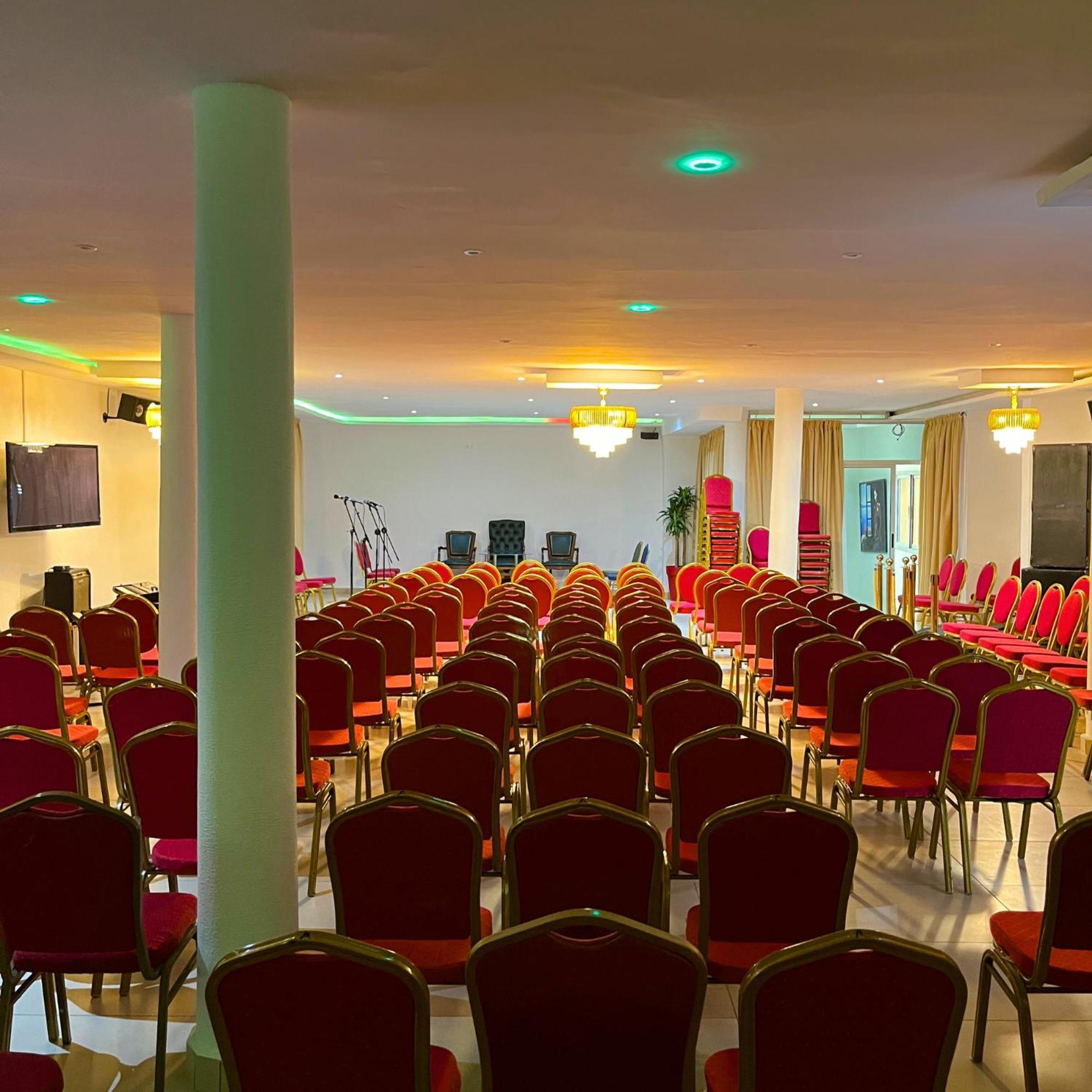 Cypa Hotel Abidjan Kültér fotó