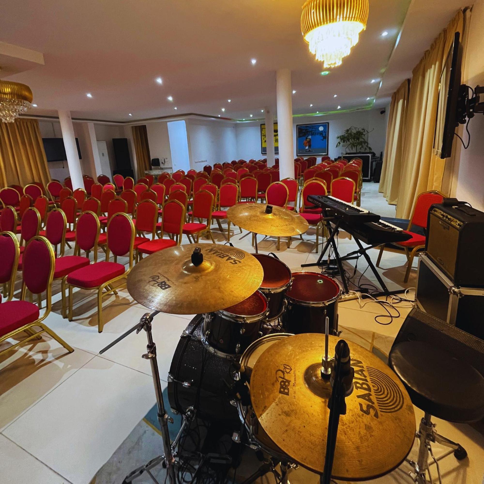 Cypa Hotel Abidjan Kültér fotó