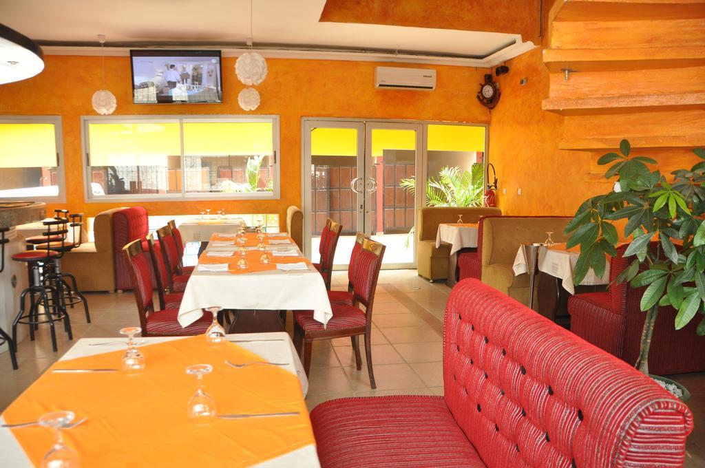Cypa Hotel Abidjan Kültér fotó