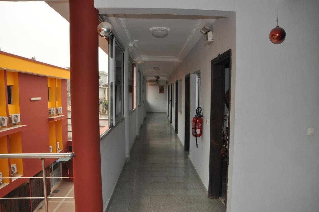 Cypa Hotel Abidjan Kültér fotó